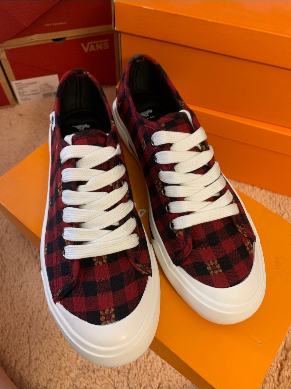 Rocketdog Plaid Low-Top Sneakers in Red and Black